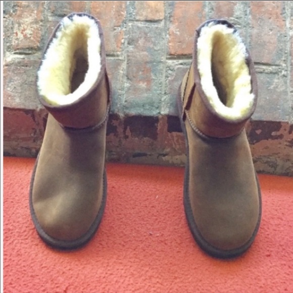 Uggs Loden Green NWOT Size 7 - Picture 11 of 16